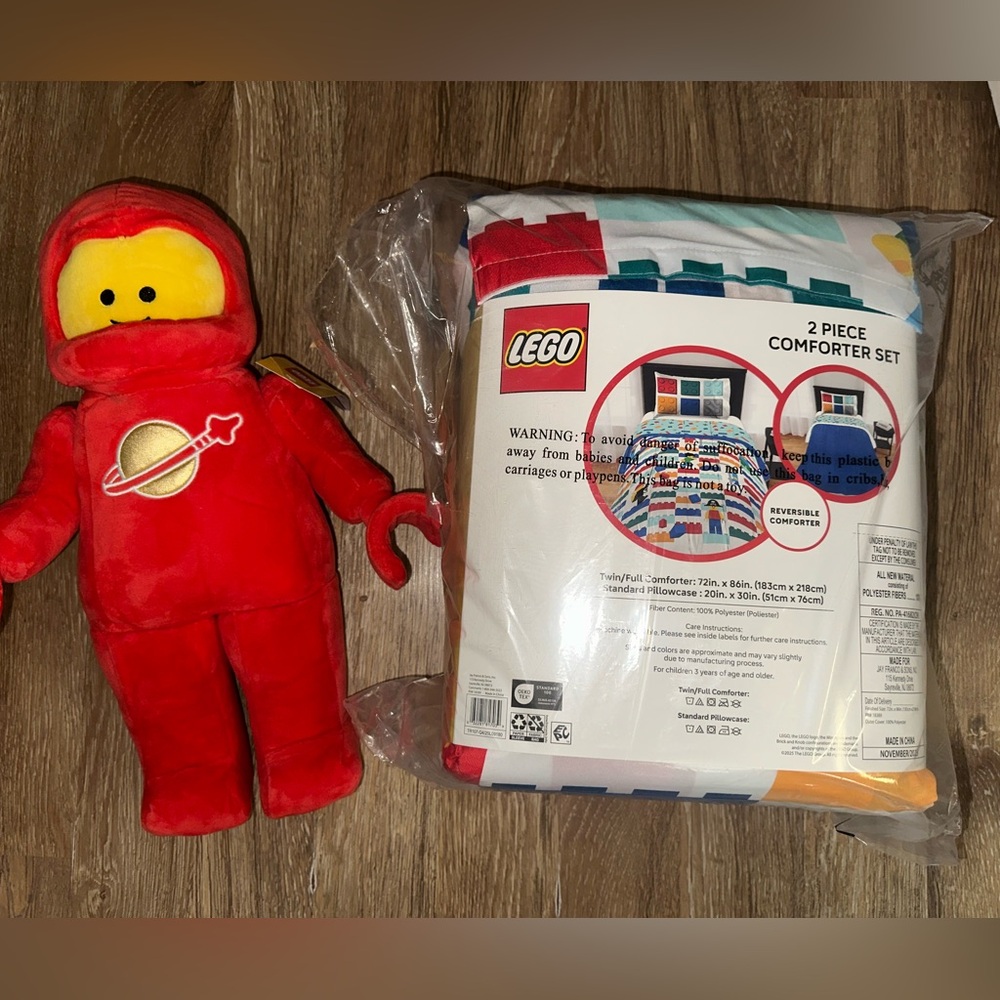 LEGO Red Plush Toy with Comforter Set